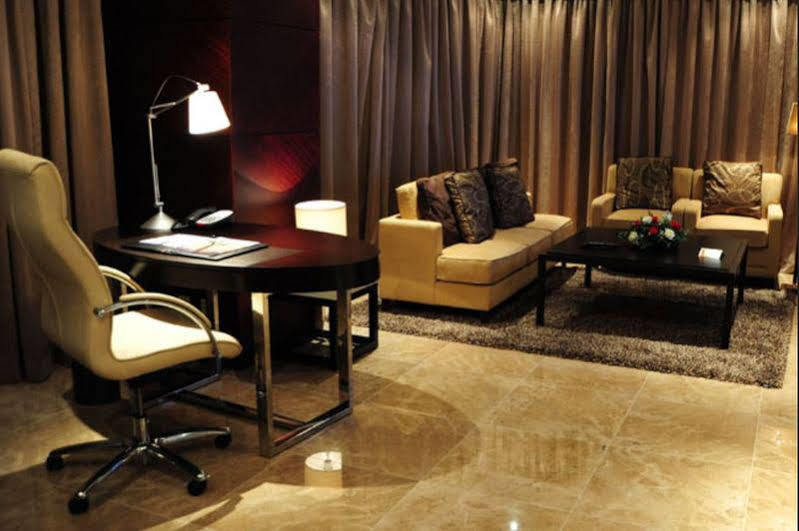 Hotel De Convencoes De Talatona Hcta Luanda Exteriör bild