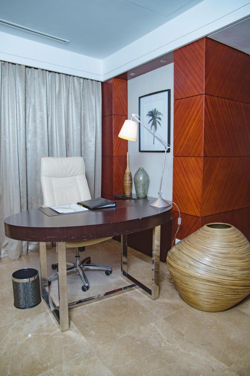 Hotel De Convencoes De Talatona Hcta Luanda Exteriör bild